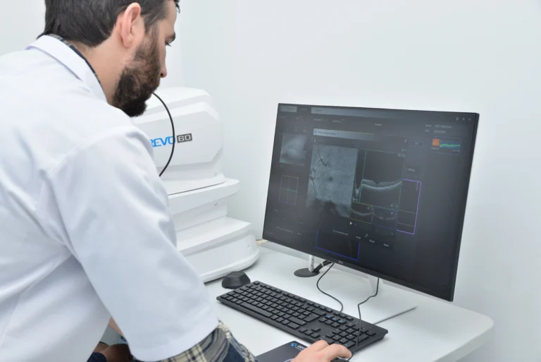 problèmes de vision, perte de vision, basse vision, vision nocturne, déficit visuel, fatigue oculaire, syndrome de l'ordinateur, allergie oculaire, larmoiement, sécheresse oculaire, rougeur des yeux, troubles de la vision, troubles visuels, trouble de la vue, réfraction oculaire, lentilles progressives, verres progressifs, ophtalmologie générale, pathologies oculaires, traumatisme oculaire,