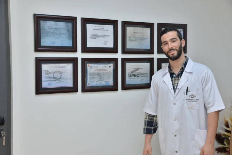 Ophtalmologiste à Fès Meilleur ophtalmologiste à Fès Ophtalmo à Fès Meilleur ophtalmo à Fès Ophtalmologue à Fès Meilleur ophtalmologue à Fès Consultation ophtalmo Fès Chirurgie des yeux Fès Examen de la vue Fès Clinique ophtalmologique Fès Spécialiste des yeux Fès Correction de la vue Fès Chirurgie laser des yeux Fès Lentilles de contact Fès Lunettes Fès Glaucome Fès Cataracte Fès Rétinopathie Fès Dégénérescence maculaire Fès Ophtalmologiste, Ophtalmologue